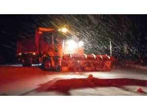 Jandarma ekiplerinin kar mesaisi