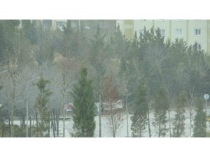 Aksaray’da rüzgar ve kar yağışı etkili oluyor