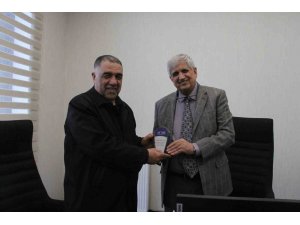 Depremzedelere destek için emekliliğini istedi