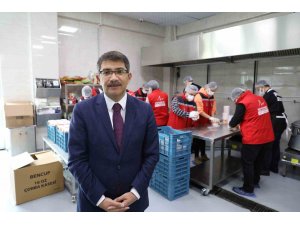 Şehzadeler hem yaşlılarını hem de depremzedeleri unutmuyor