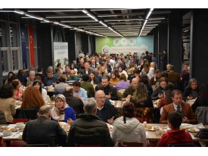 Düzce Üniversitesi mensupları iftar programında bir araya geldi