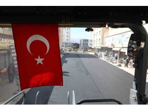 Iğdır Belediyesinden yol asfaltlama çalışması