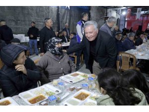 Honaz Belediyesi mahalle iftarlarında hemşehrileriyle buluşmaya devam ediyor