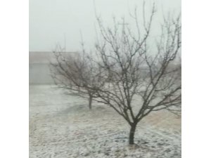 Deprem bölgesi Malatya’da yüksek kesimler beyaza büründü