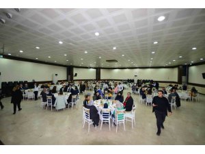 Gediz protokolü depremzede ailelerle iftarda buluştu