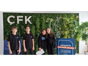 “Çevrenin Genç Sözcüleri” olarak Türkiye’de çevre sorunlarına dikkat çektiler