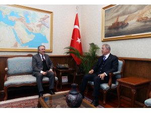 Bakan Akar, yeni görevine atanan Büyükelçi Öztürk’ü kabul etti
