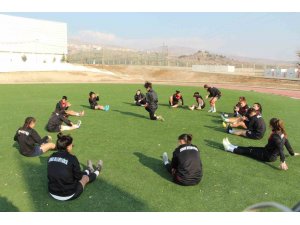 Nuhspor Kadın Futbol Takımı’nın başarısı, Şırnak’taki kızlara ilham oldu