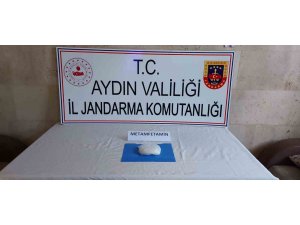 Uyuşturucu tacirine narkotik köpeği engeli