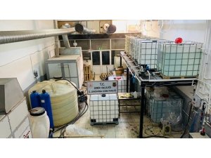 Jandarmadan kimya fabrikasına sahte/kaçak içki operasyonu