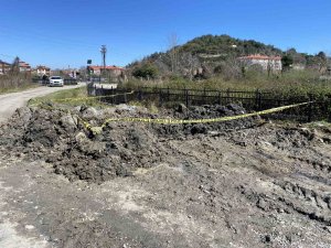 Amasra’da sit alanında iş makinesiyle kaçak kazı yapan 4 kişi yakalandı