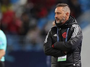 Vitor Pereira'yı kovdu