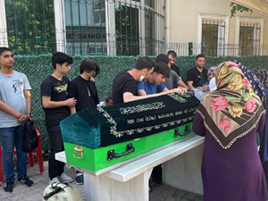 Boşanma aşamasındaki eşi tarafından öldürülen kadının cenazesi defnedildi