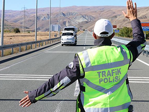 Emniyet Genel Müdürlüğünden ülke genelinde trafik denetimi