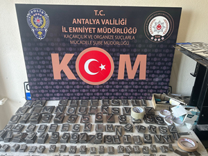 Antalya'da sahte plaka basan bir şüpheli yakalandı