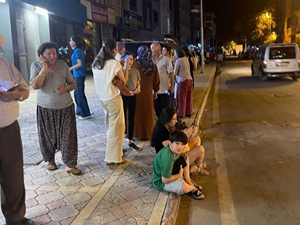 Bakan Koca, Malatya'daki depremde 1'i Adıyaman'da olmak üzere 23 kişinin yaralandığını bildirdi