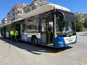 Ankara'da belediye otobüsünün çarptığı iki çocuk yaralandı