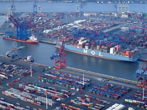 AB'nin Rusya ile ticareti azalıyor