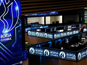 Borsa günün ilk yarısında rekor seviyeyi gördü