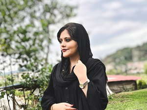 İsrailli diplomattan İran Cumhurbaşkanı'nın BM konuşması sırasında eylem