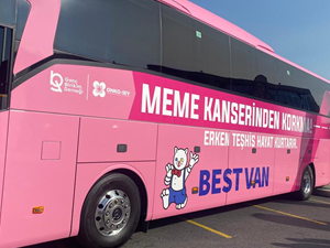 Best Van'dan "Meme Kanseri Farkındalığı" için pembe otobüs