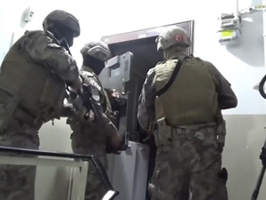 Terör örgütü DEAŞ'a yönelik "Kıskaç Operasyonu"nda 92 şüpheli yakalandı