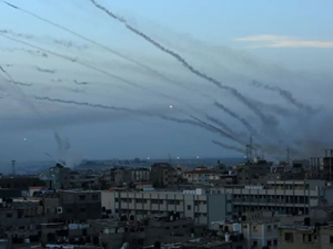 Gazze'den düzenlenen saldırılarda İsrail'de ölenlerin sayısı 40'a yükseldi