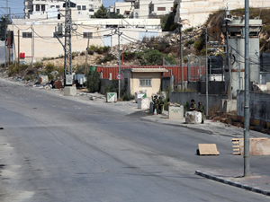 İsrail ordusu, Batı Şeria'yı bariyerlerle kapattı
