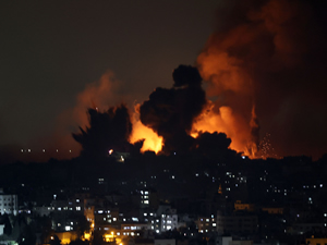 İsrail'in Gazze Şeridi'ne düzenlediği saldırılarda ölenlerin sayısı 413'e yükseldi