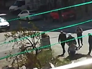 Ankara'da bir kişi gecekondusunu yıkmaya gelen kepçe operatörünü ateş açarak yaraladı