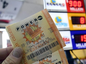 ABD'de 1,76 milyar dolarla dünyanın ikinci en büyük piyangosu sahibini buldu