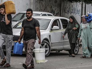 İsrail ordusu: Halihazırda Gazze'ye yardım girişine izin verilmeyecek