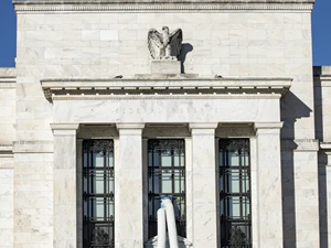 Fed'den küresel piyasalara uyarı