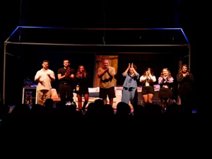 Aksel Bonfil'in yönettiği "Eksik" oyununun galası yapıldı