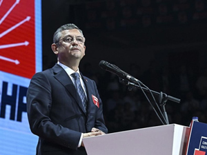 CHP Genel Başkanı Özel, canlı yayında soruları yanıtladı