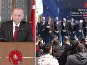 Cumhurbaşkanı Erdoğan, Deprem Konutları Kura ve Anahtar Teslim Töreni'ne canlı bağlantıyla katıldı