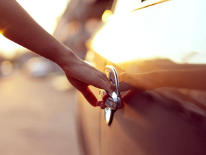 Tasarruf tedbirleri kapsamında 1200 kamu aracının satışına başlandı