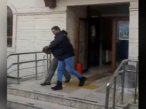 Esenler'de sahte polisi 'Başkomser' yakalattı