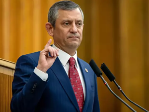 CHP lideri Özel: Kimi tehlikeli görüyorlarsa kapatacaklar