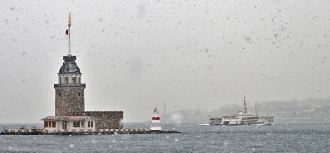 İstanbul'da kar hayatı olumsuz etkiledi