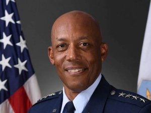 Trump, Genelkurmay Başkanı Charles Brown'ı görevden aldı