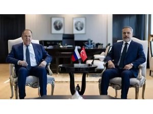 Dışişleri Bakanı Hakan Fidan: "Barış görüşmesi için ev sahibi olabiliriz"