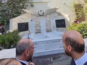 Bilal Erdoğan, babası Recep Tayyip Erdoğan'dan önce Şam'da namazını kıldı!