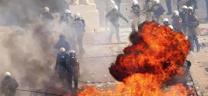 Yunanistan savaş alanına döndü!