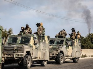 Suriye’de, devrik rejim güçleri aranıyor!