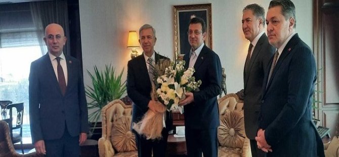 Yeni Akit’ten manşet: Sıra Mansur Yavaş’ta!