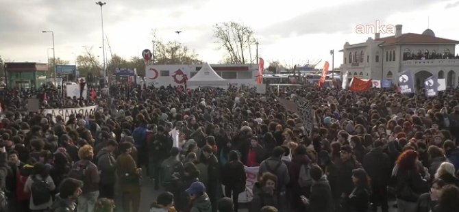 Tutuklu arkadaşları için Kadıköy'de buluştular!