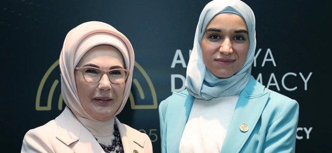 Emine Erdoğan ve El Durubi bir araya geldi!