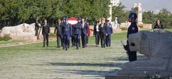 ABD'nin Ankara Büyükelçisi Barrack, Anıtkabir'de!