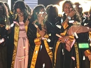 Dilipak kızgın: “Mini etekli İlahiyatçılar geliyor”